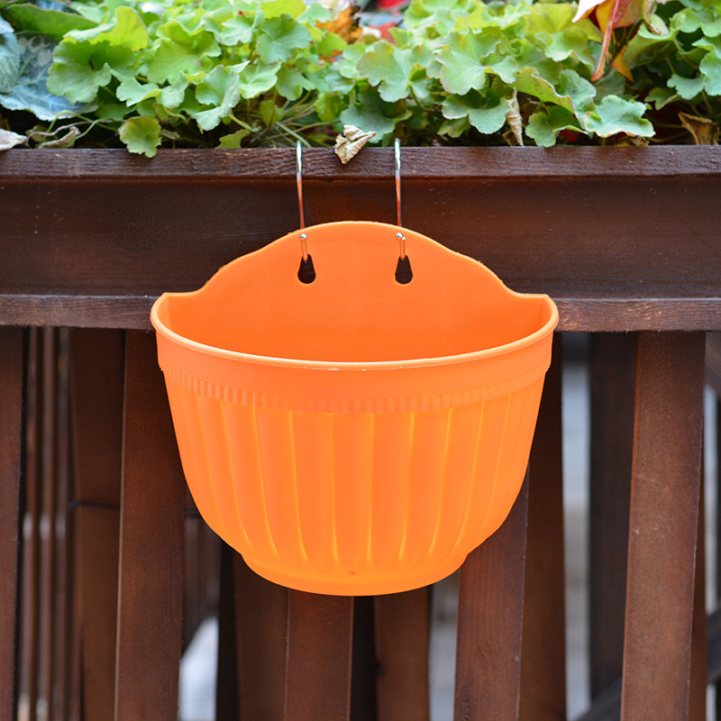 Plastic wall hanging flower pot Plastic Pot Manufacturers
