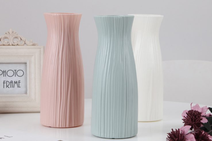 Plain color simple plastic vase (1)