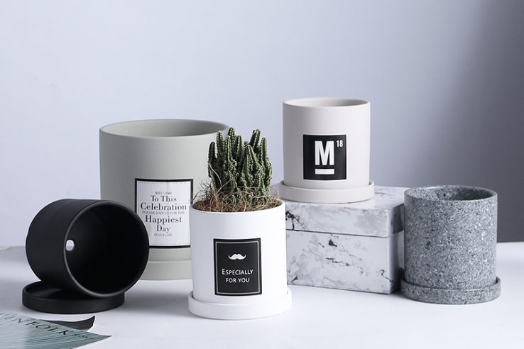 Simple round flower pot with tray (1)